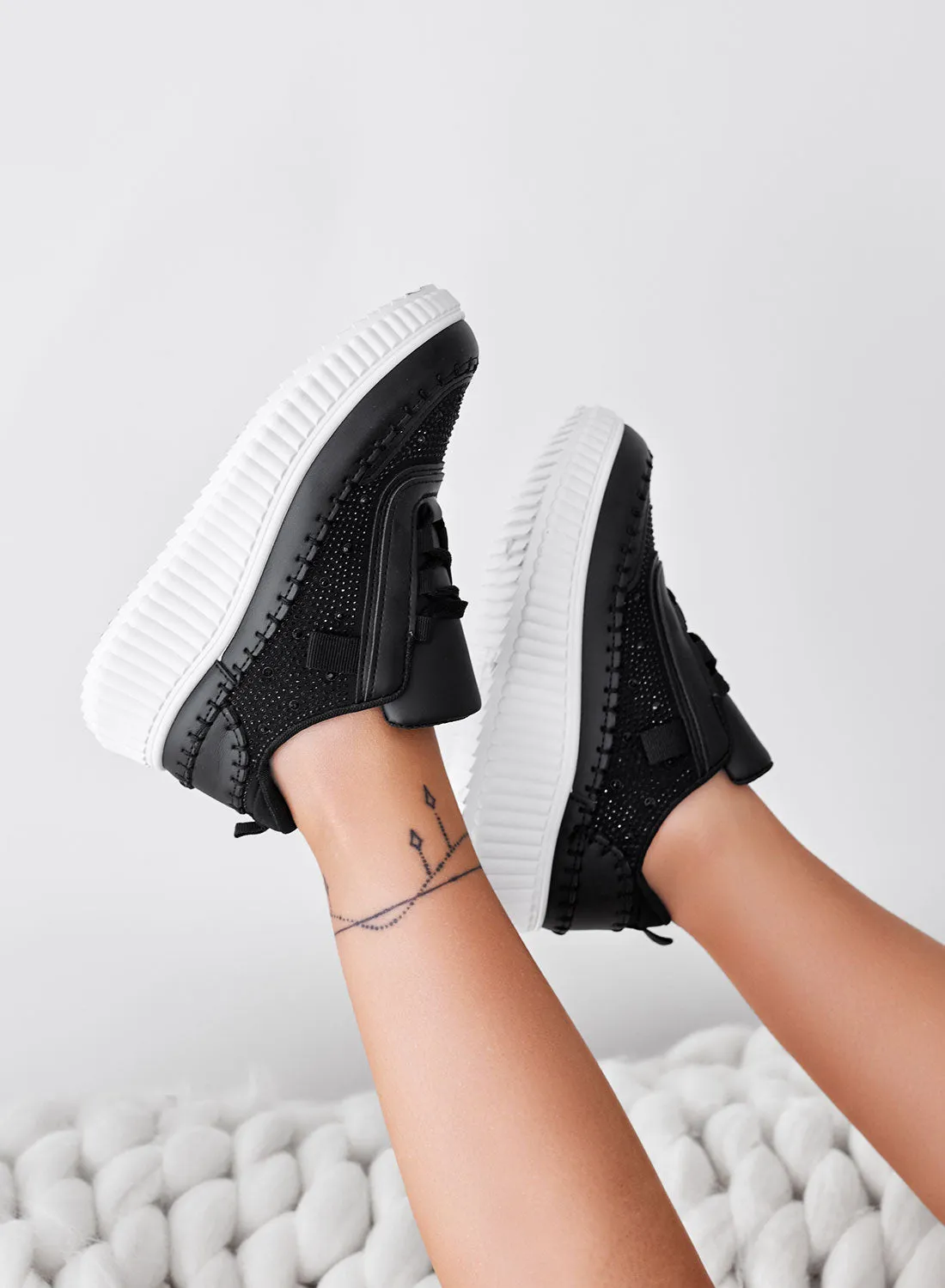 ANTONELLA - Sneakers nere con inserti e strass