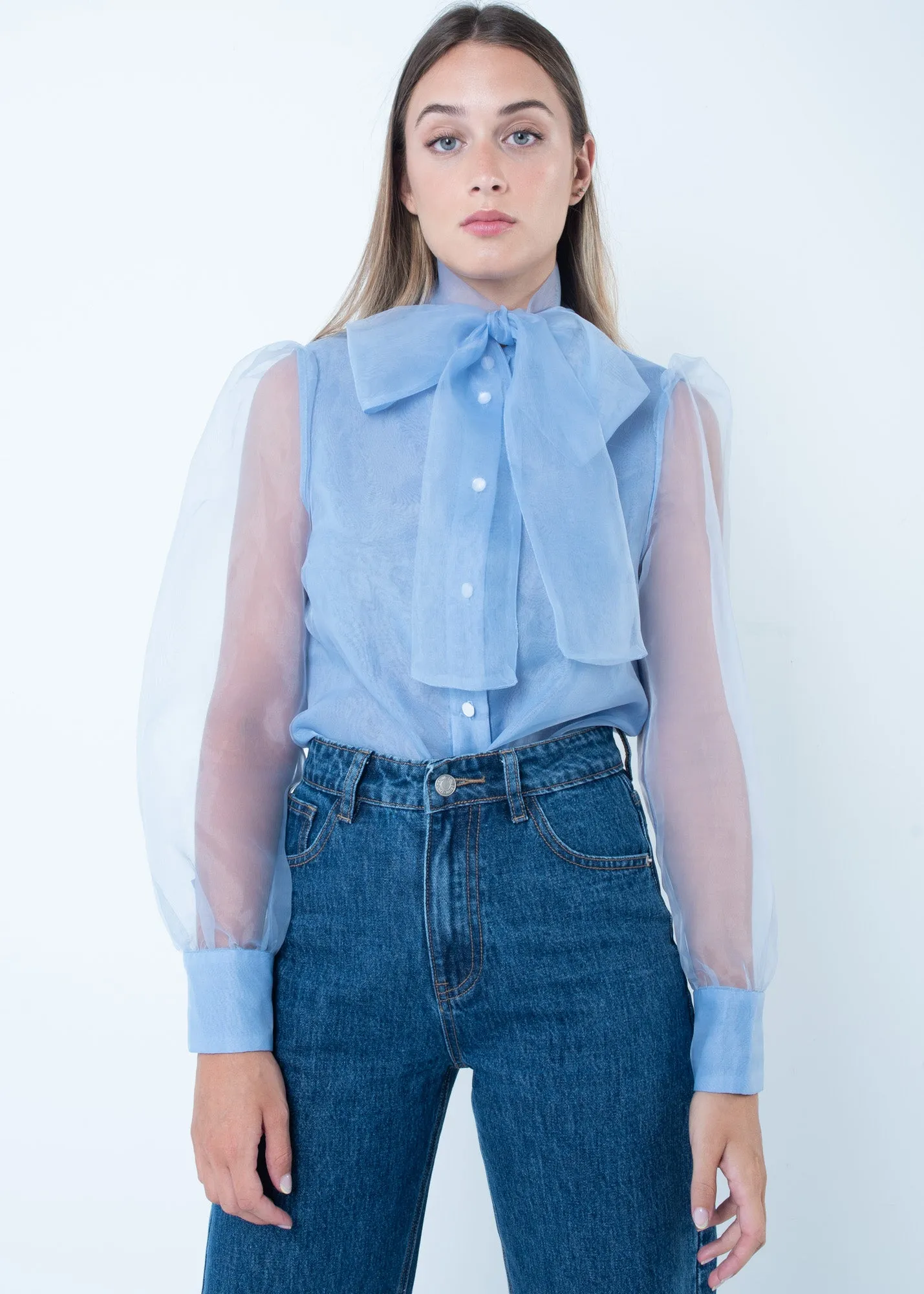 Blusa con fiocco in organza