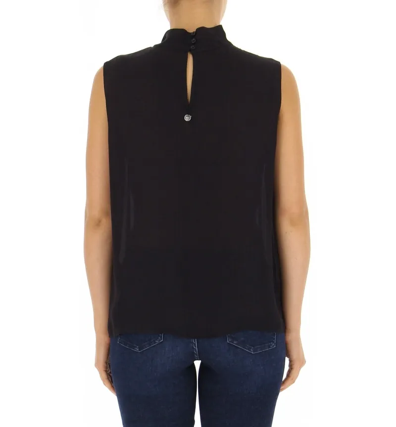 Blusa smanicata
