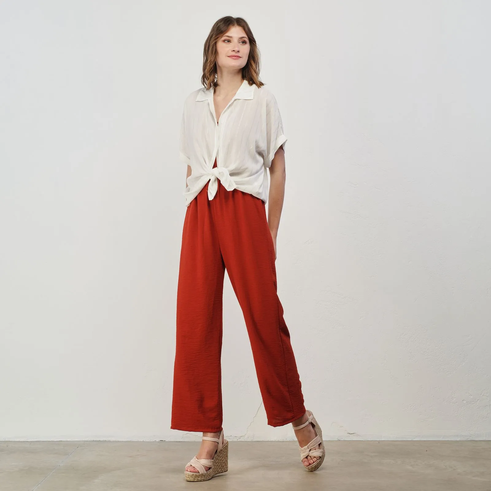 Camicia corta bianca a righe oro con fiocco