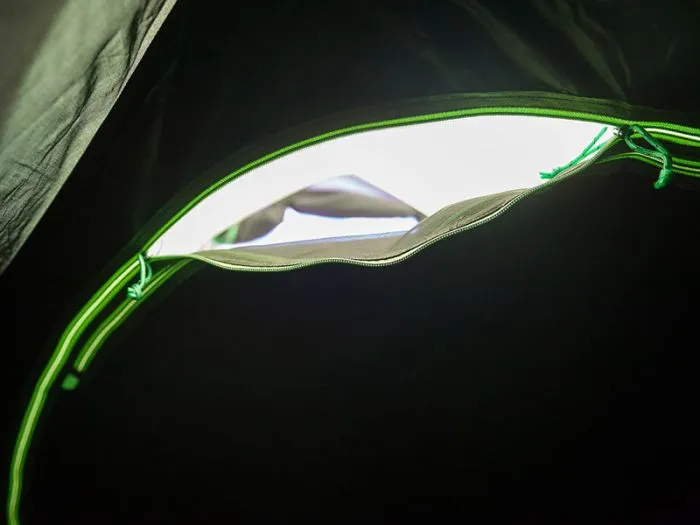 Coleman Batur 3 BlackOut tenda a tunnel