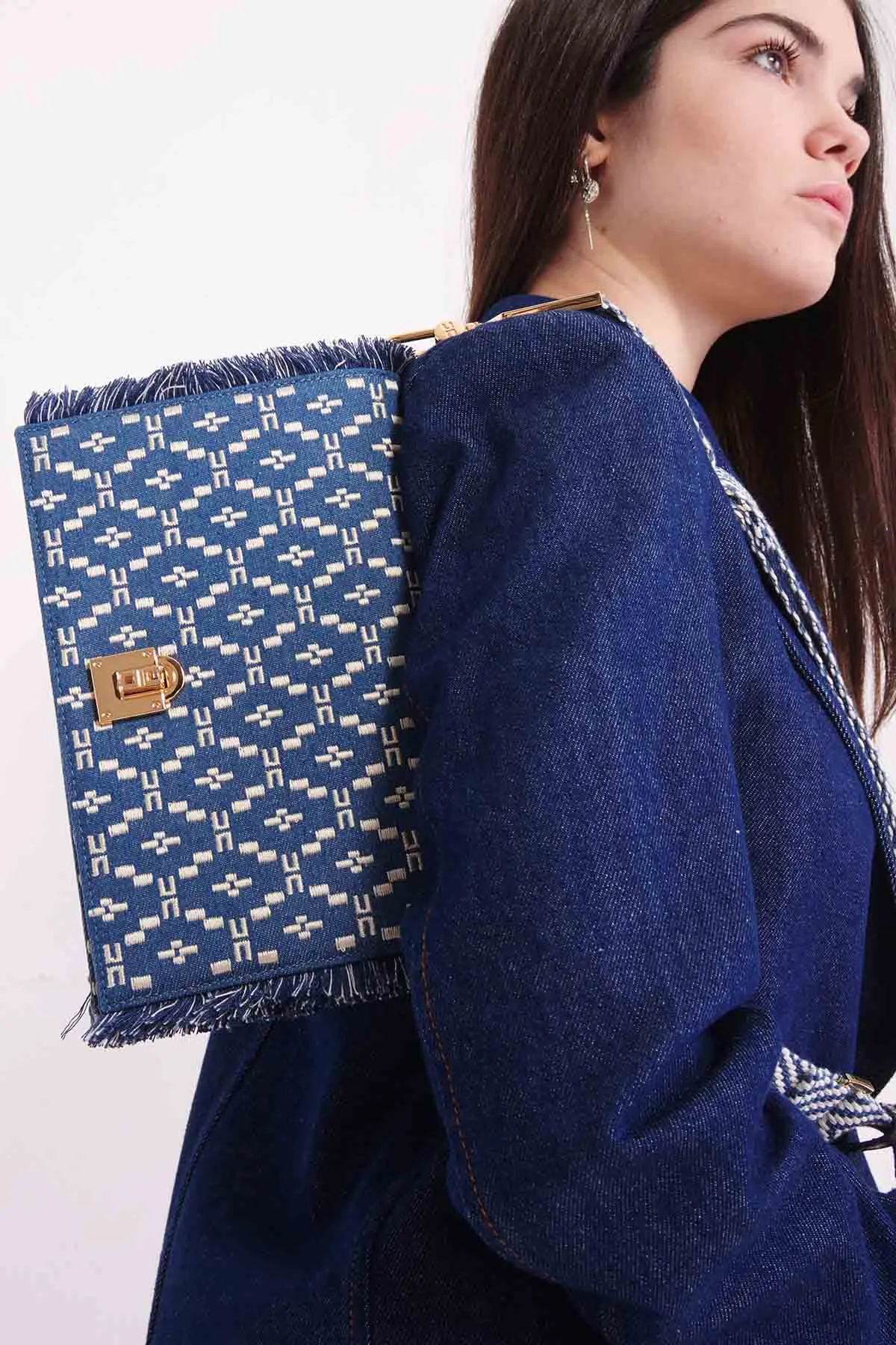 Elisabetta Franchi Shoulder bag in denim sfrangiato