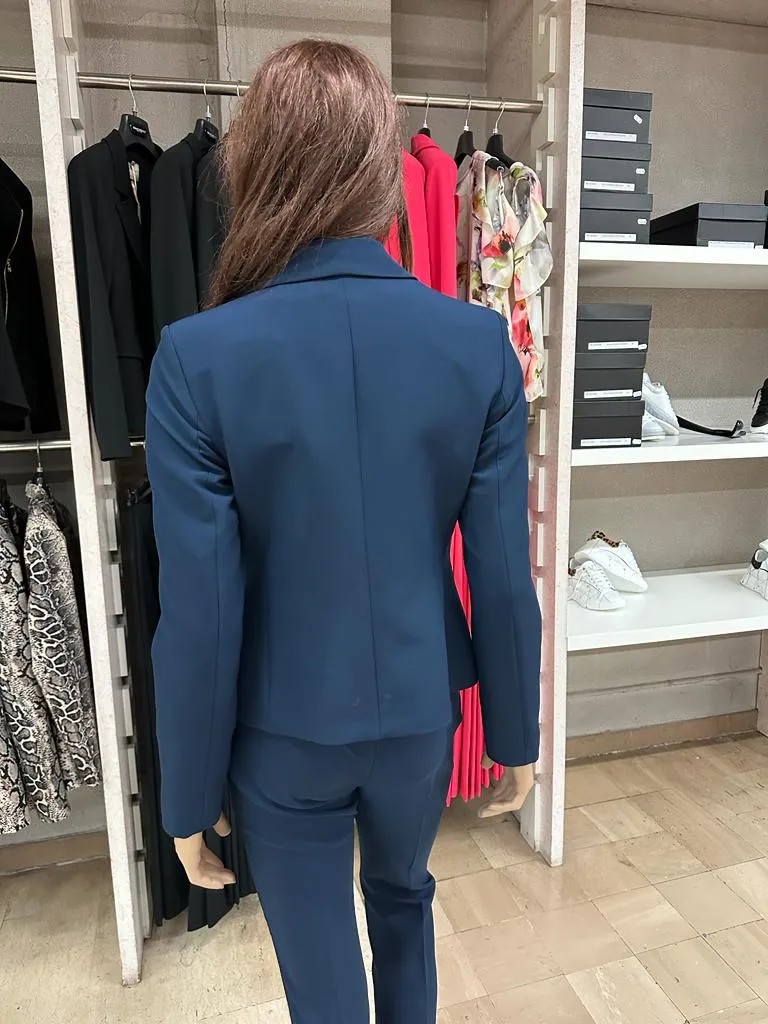 Giacca RINASCIMENTO in tessuto tecnico disponibile anche con due pantaloni in coordinato (aderente e a zampa) su base Blu