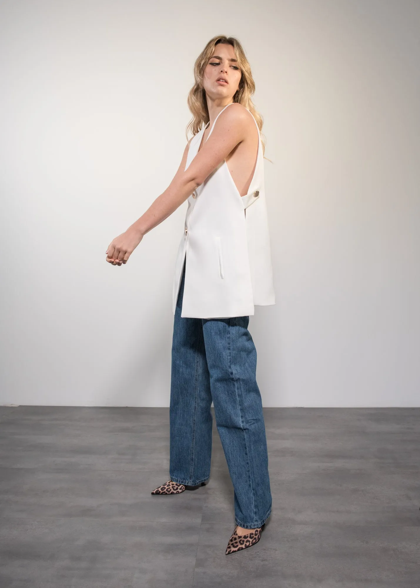 Gilet bottoni dorati