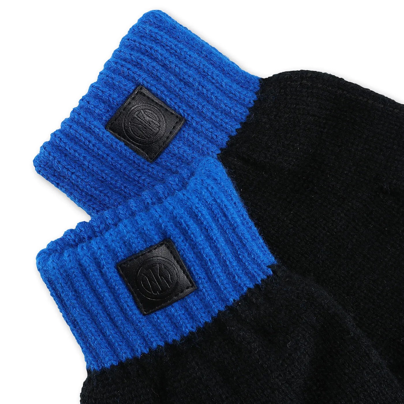 IM GUANTI CON ETICHETTA IN PELLE
