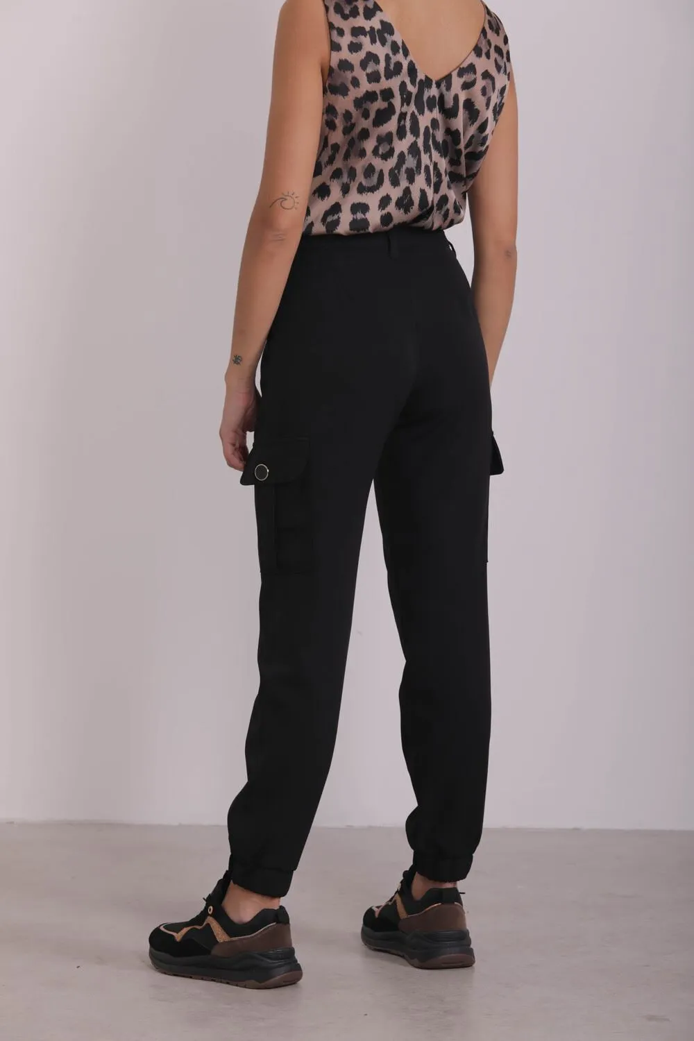 MIMI MUA art: ESAH-2558 - PANTALONE CARGO IN TESSUTO TECNICO