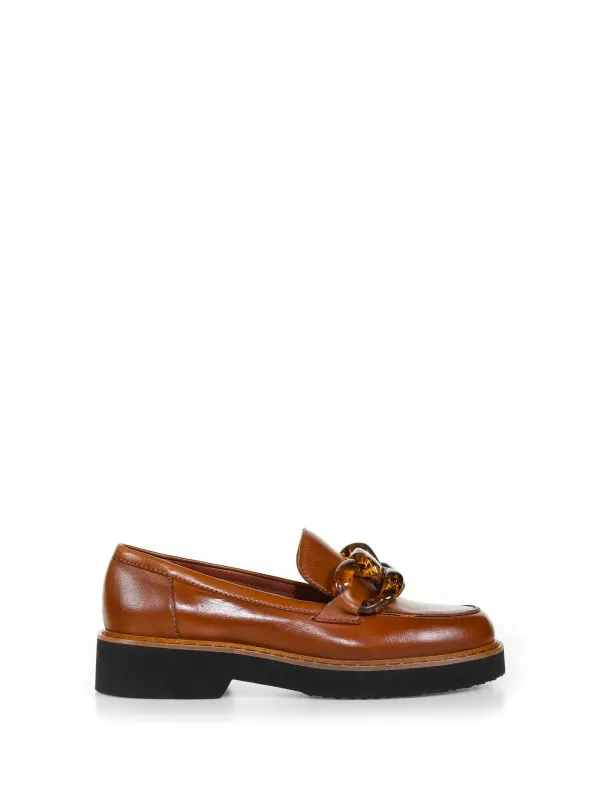 Mocassino con catena frontale