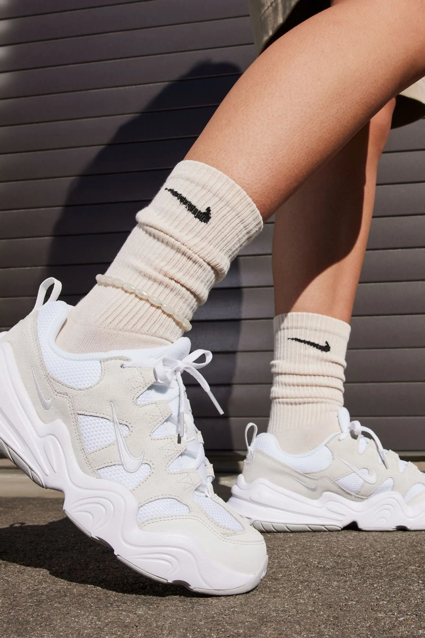 Nike - Hera - Scarpe da ginnastica in tessuto tecnico