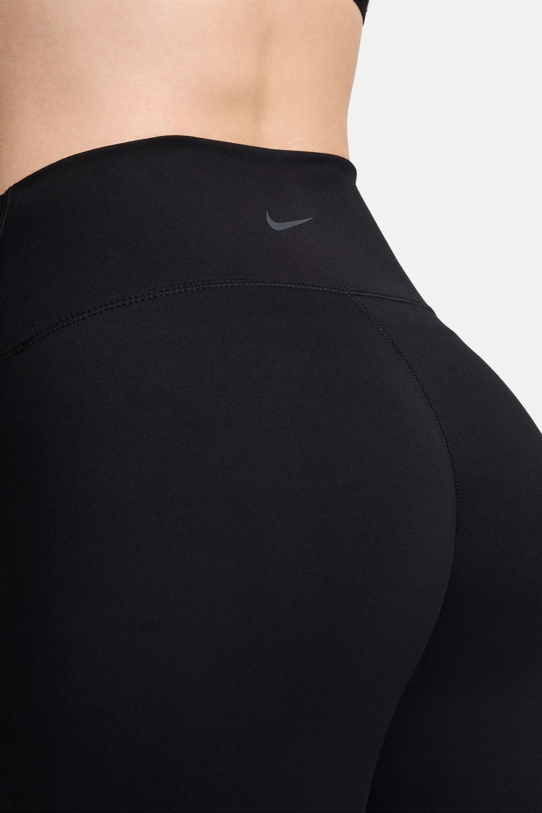 Nike - One - Leggings corti a vita alta