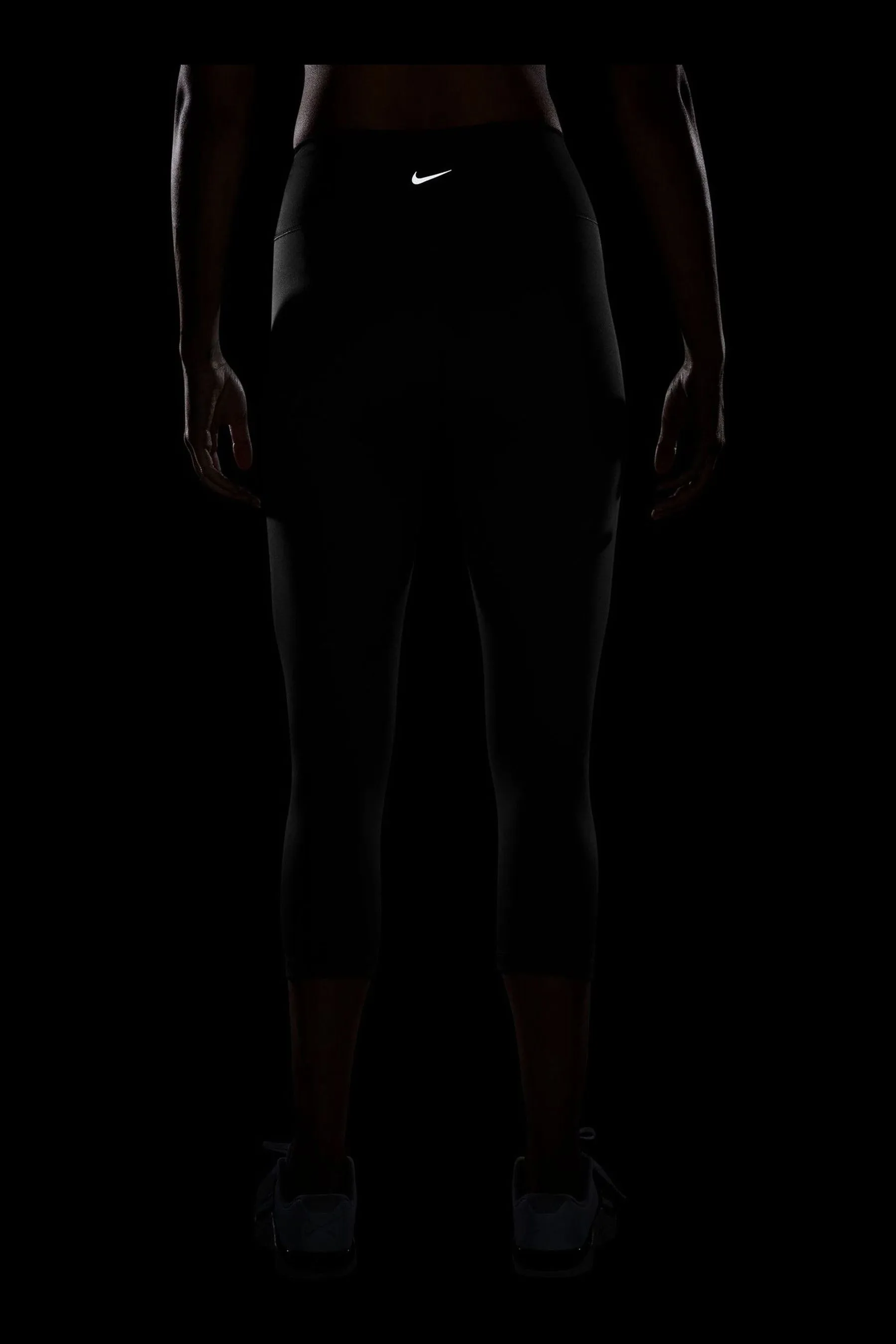 Nike - One - Leggings corti a vita alta