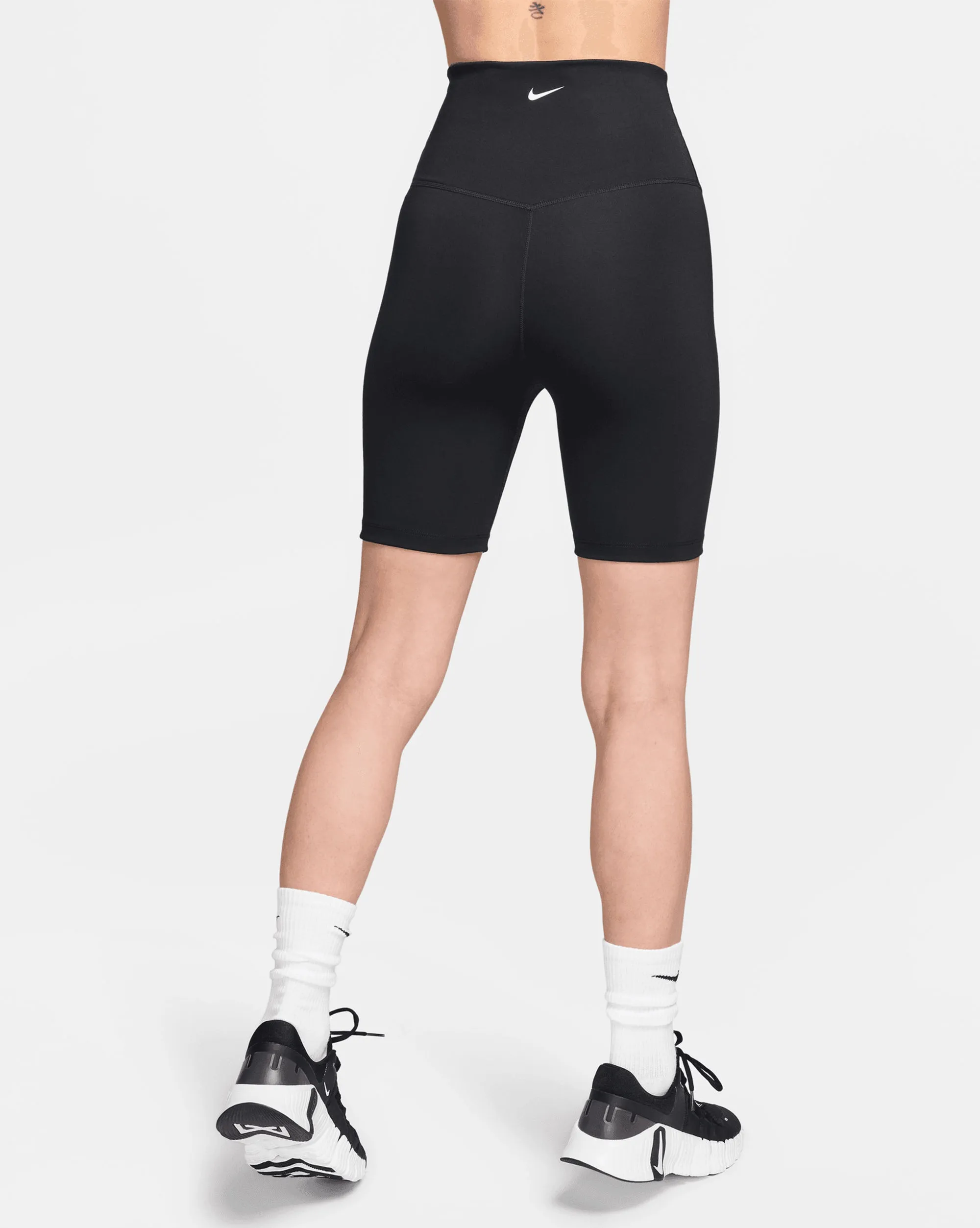 Nike Shorts da ciclista 18 cm a vita alta Nero Donna