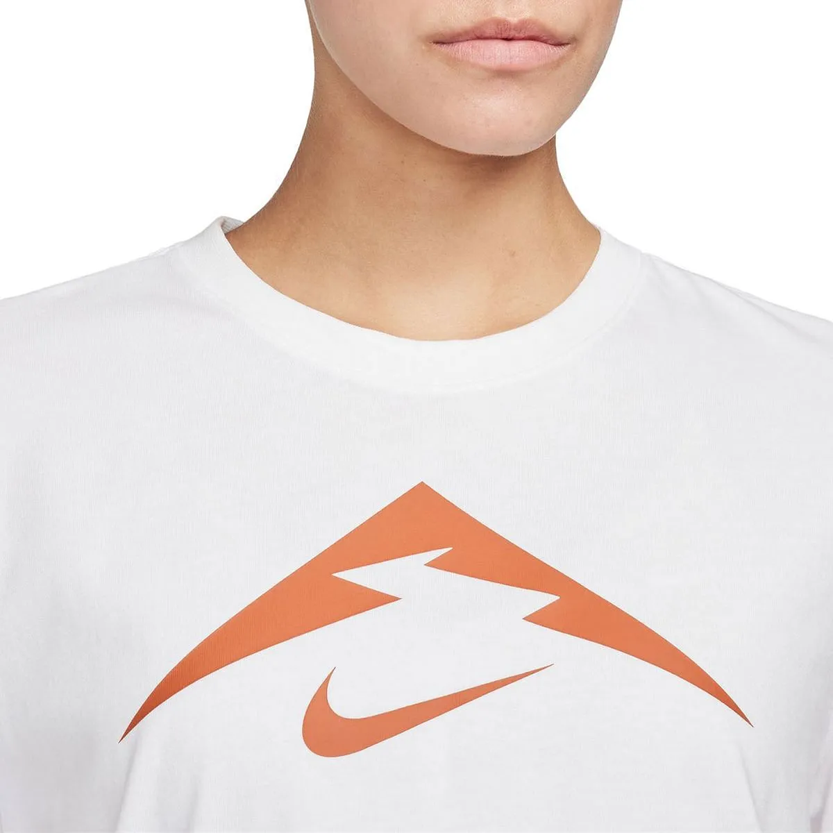      NIKE T-SHIRT DRI-FIT TRAIL DONNA  