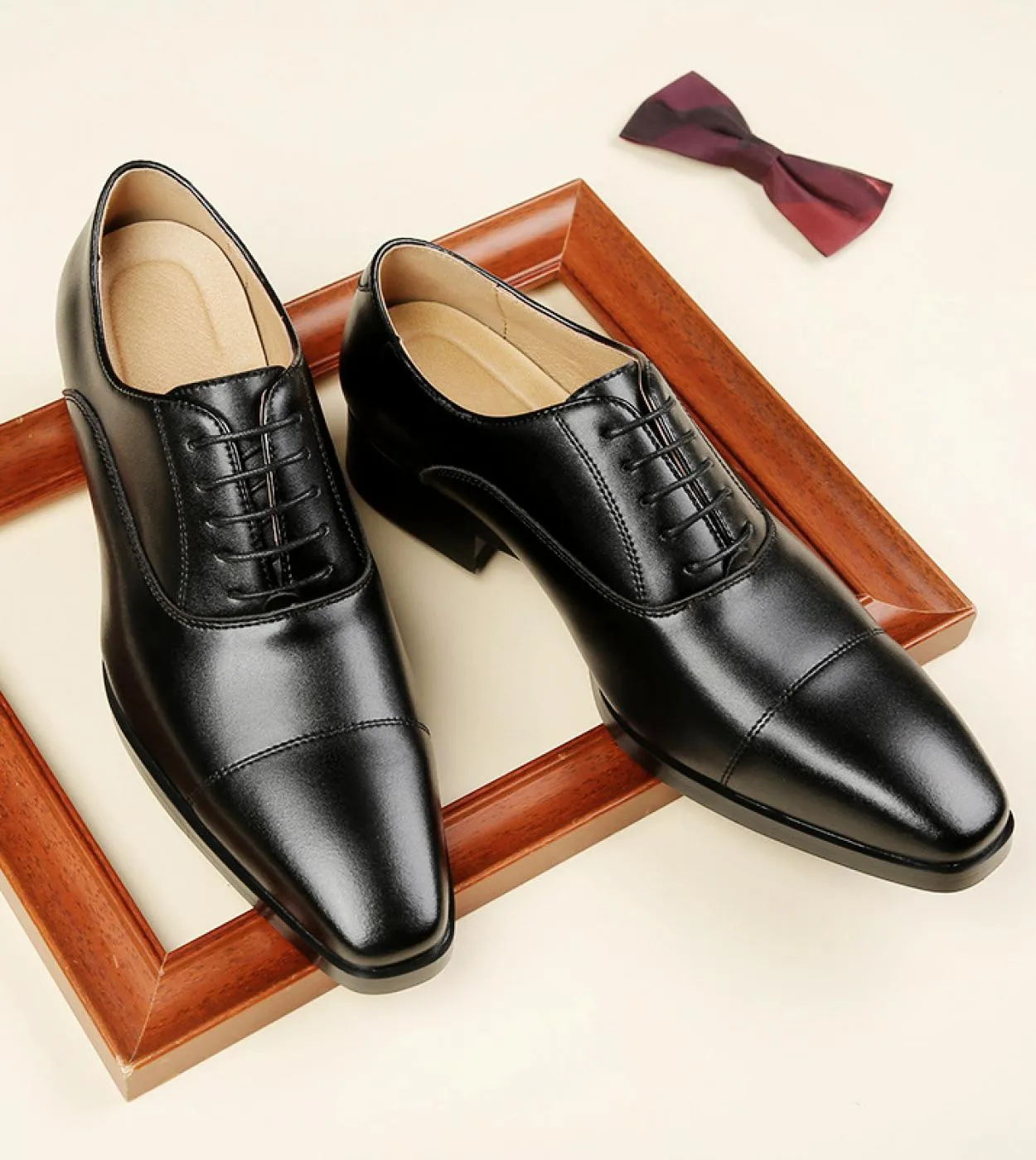 Nuove scarpe Oxford Scarpe da uomo Pu Tinta unita Moda All Match Business Casual Quotidiano Classico Scarpa elegante con lacci a