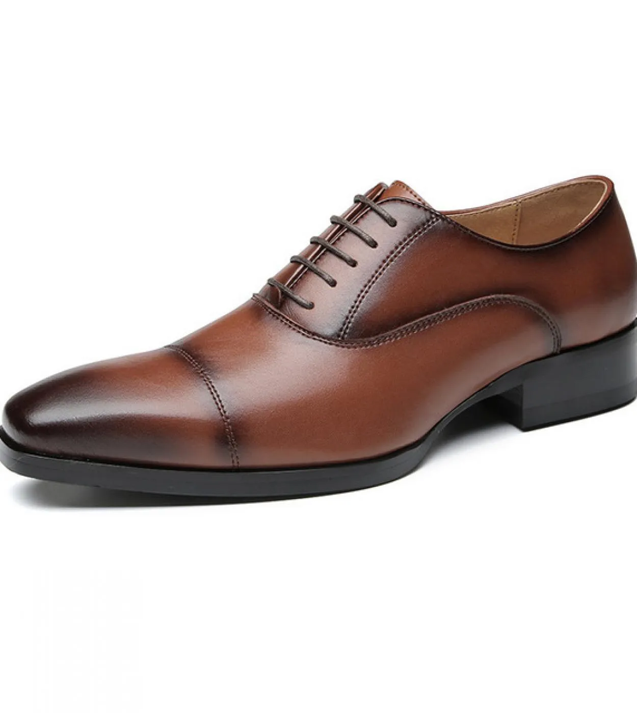 Nuove scarpe Oxford Scarpe da uomo Pu Tinta unita Moda All Match Business Casual Quotidiano Classico Scarpa elegante con lacci a