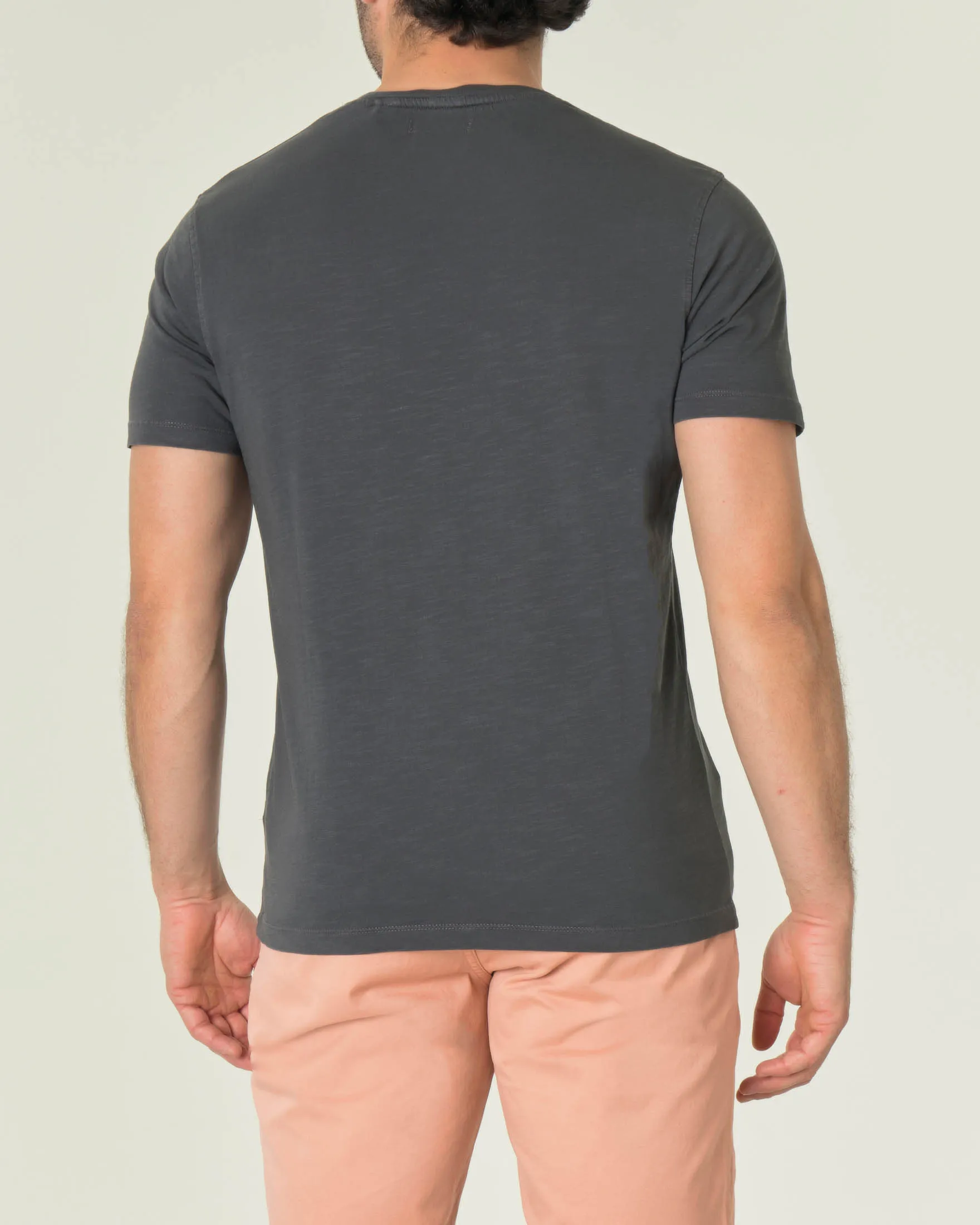 T-shirt antracite mezza manica in cotone fiammato con taschino applicato sul petto