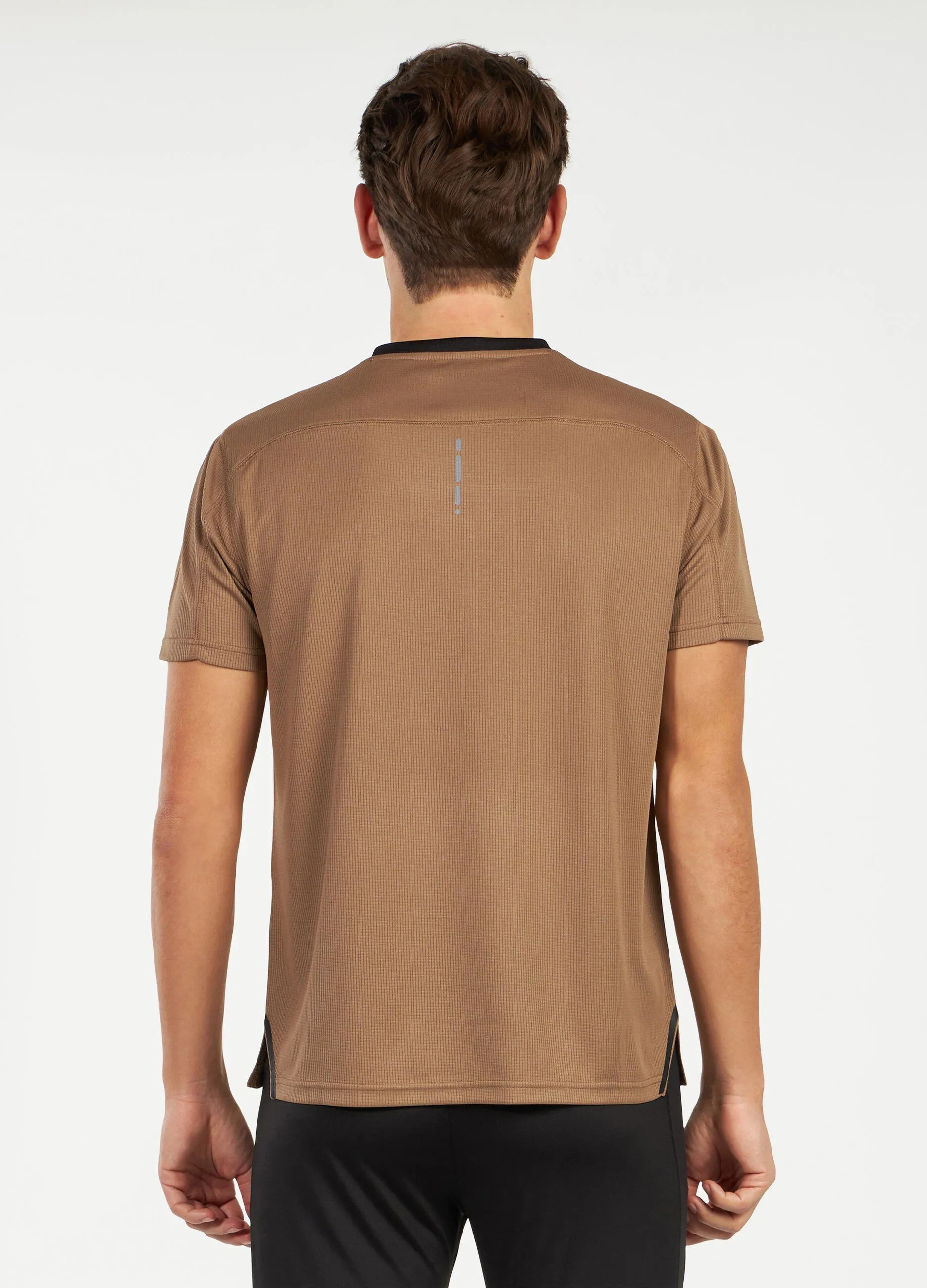 T-shirt fitness in tessuto tecnico uomo